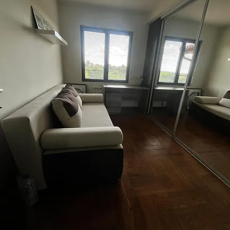 Zelena Oaza Nadomak Beograda Hébergement de vacances Lipovica