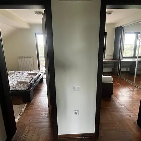 Zelena Oaza Nadomak Beograda Lipovica