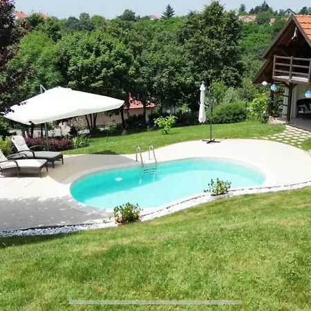 Zelena Oaza Nadomak Beograda Lipovica